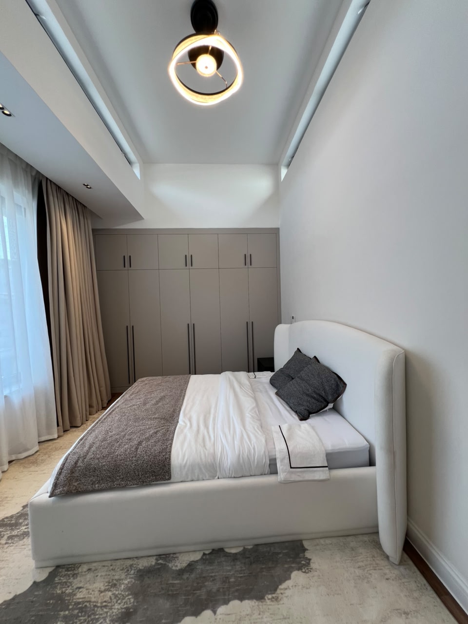 Guest bedroom